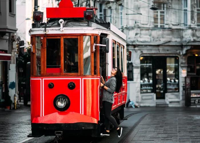 Day Tour V2 – Dolmabahce Palace & Bosphorus Cruise