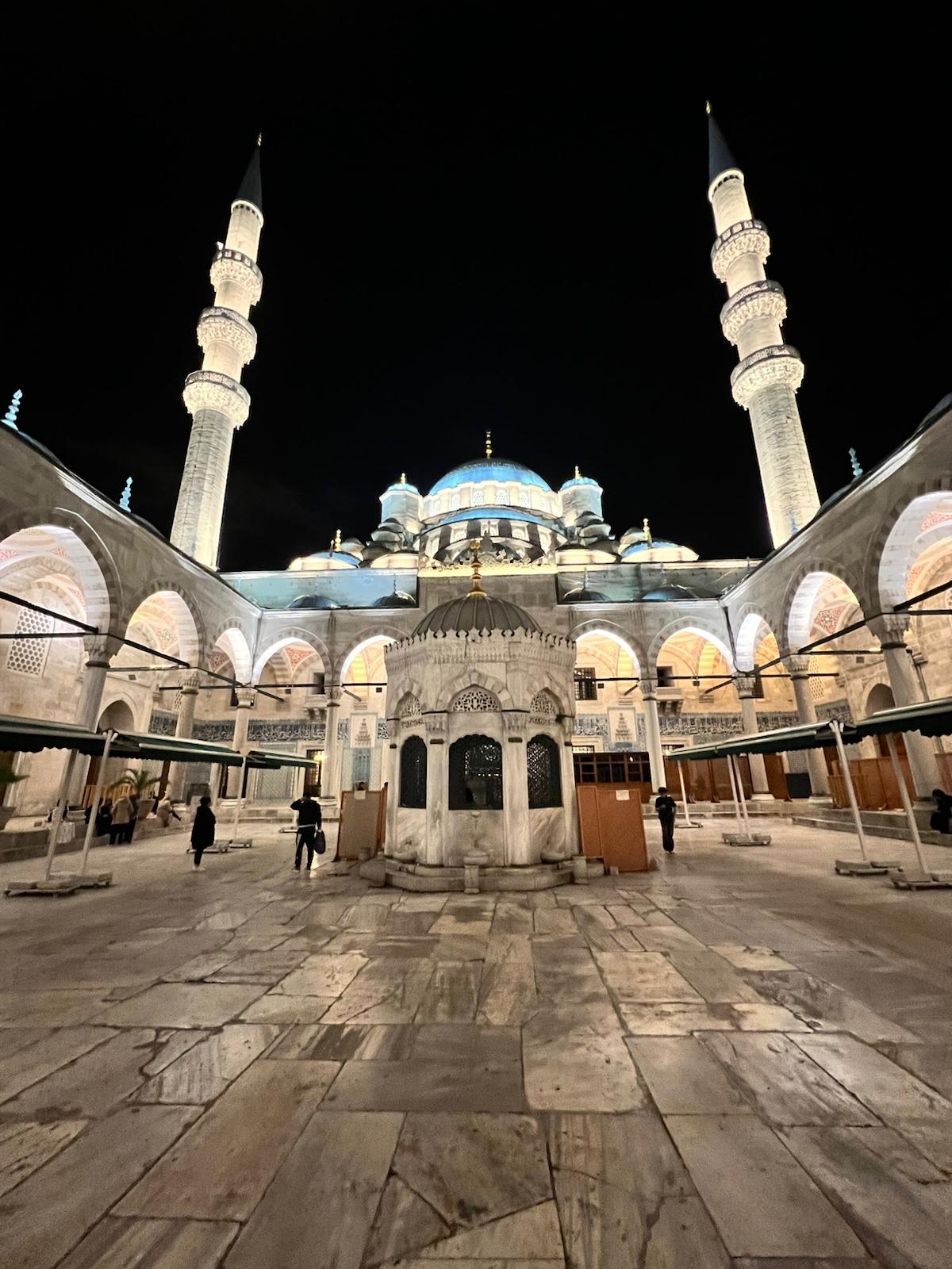 Istanbul Mosques and Tile Art Workshop Experience