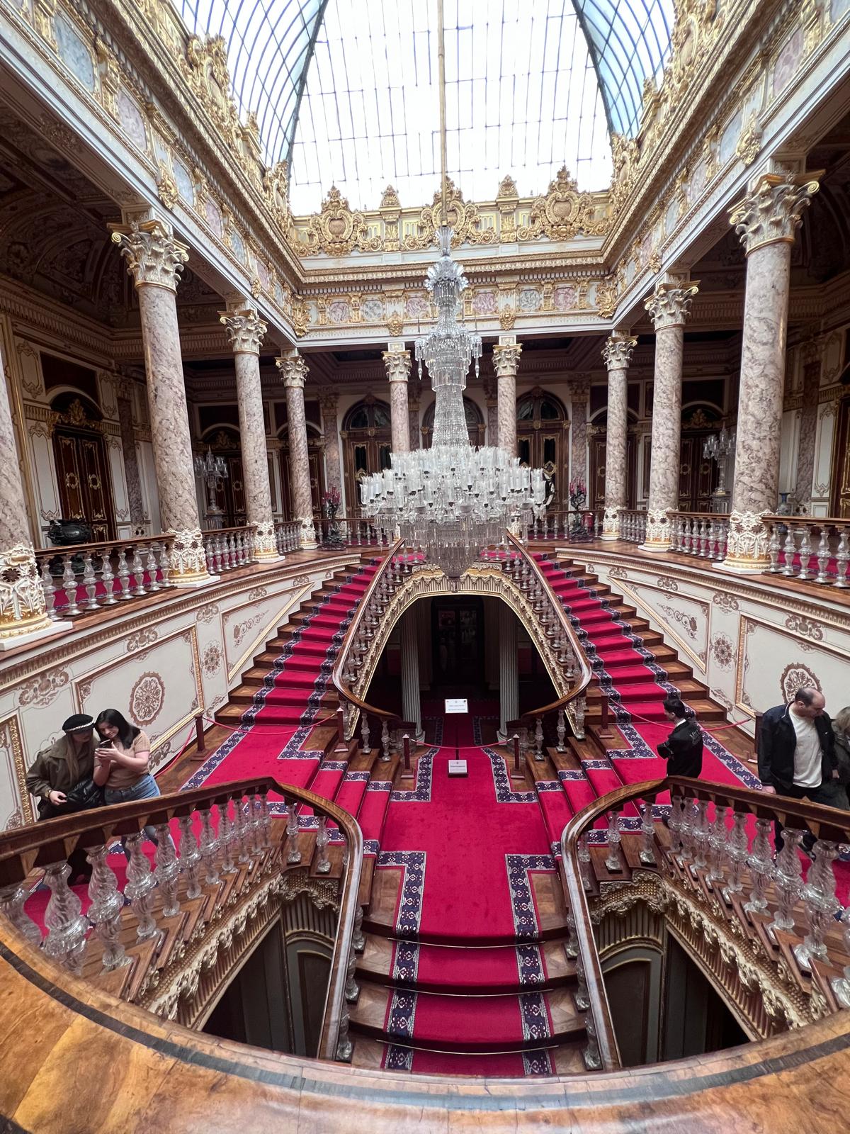 Dolmabahçe Palace, Bosphorus Cruise, Istiklal Street & Spice Bazaar Tour