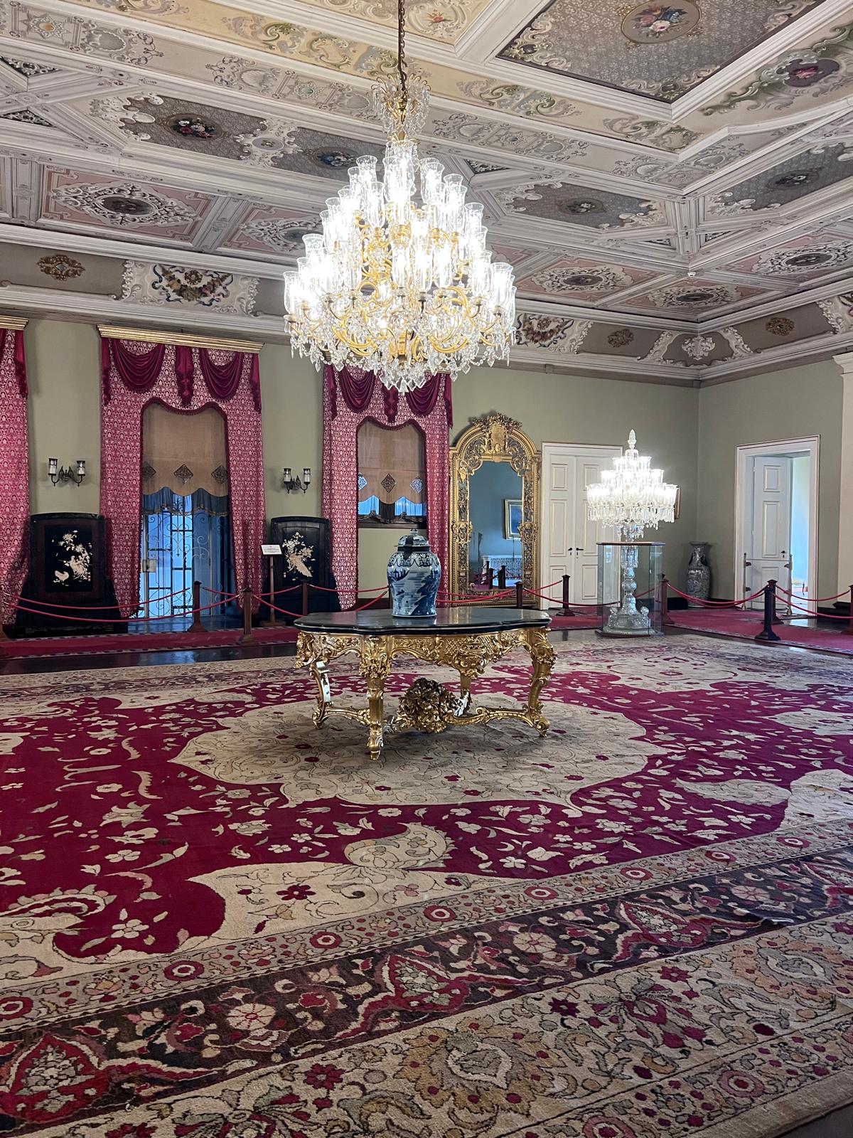 Dolmabahçe Palace, Bosphorus Cruise, Istiklal Street & Spice Bazaar Tour